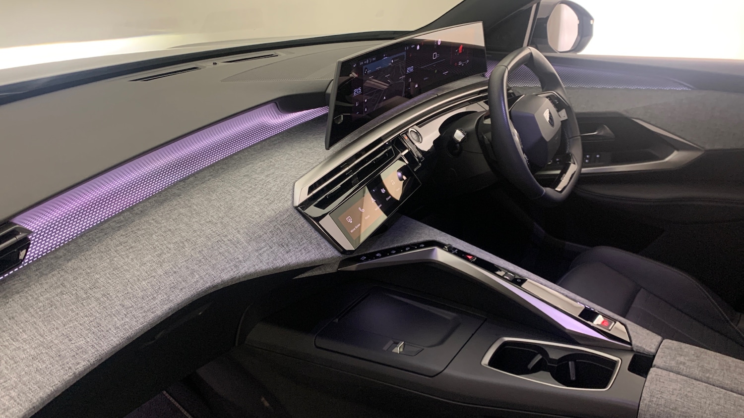 Used Peugeot 5008 2025 for sale - 77067389: Photo 2