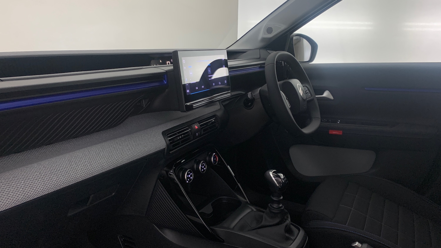 Used Citroen C3 2025 for sale - 76327712: Photo 2