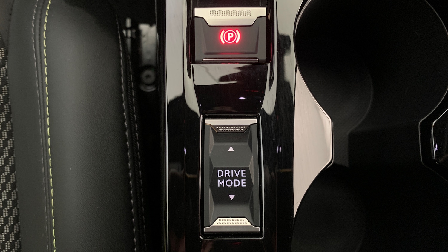 Used Peugeot 2008 2024 for sale - 76419754: Photo 32