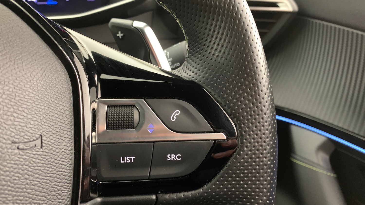 Used Peugeot 2008 2024 for sale - 76647062: Photo 18