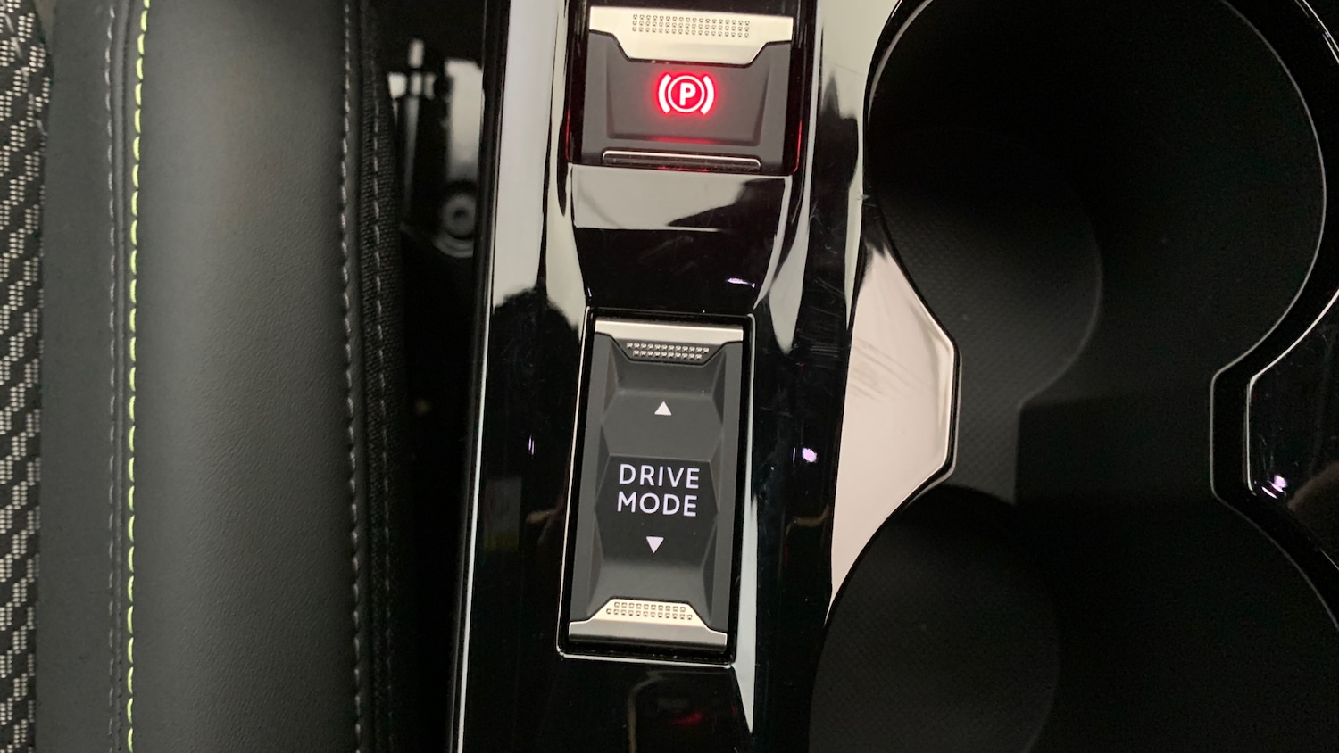 Used Peugeot 2008 2024 for sale - 76647062: Photo 33