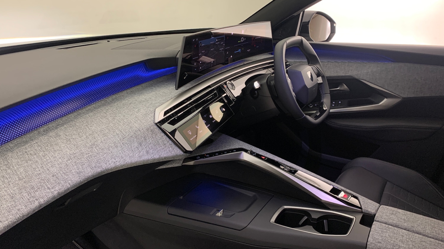 Used Peugeot 3008 2025 for sale - 76574306: Photo 2