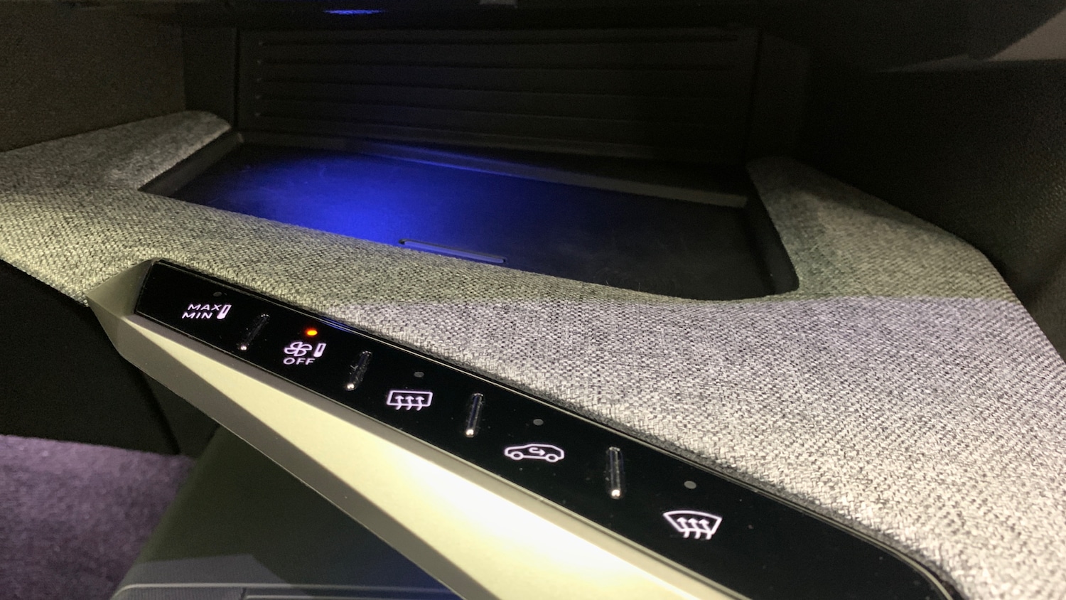 Used Peugeot 3008 2025 for sale - 76574306: Photo 32