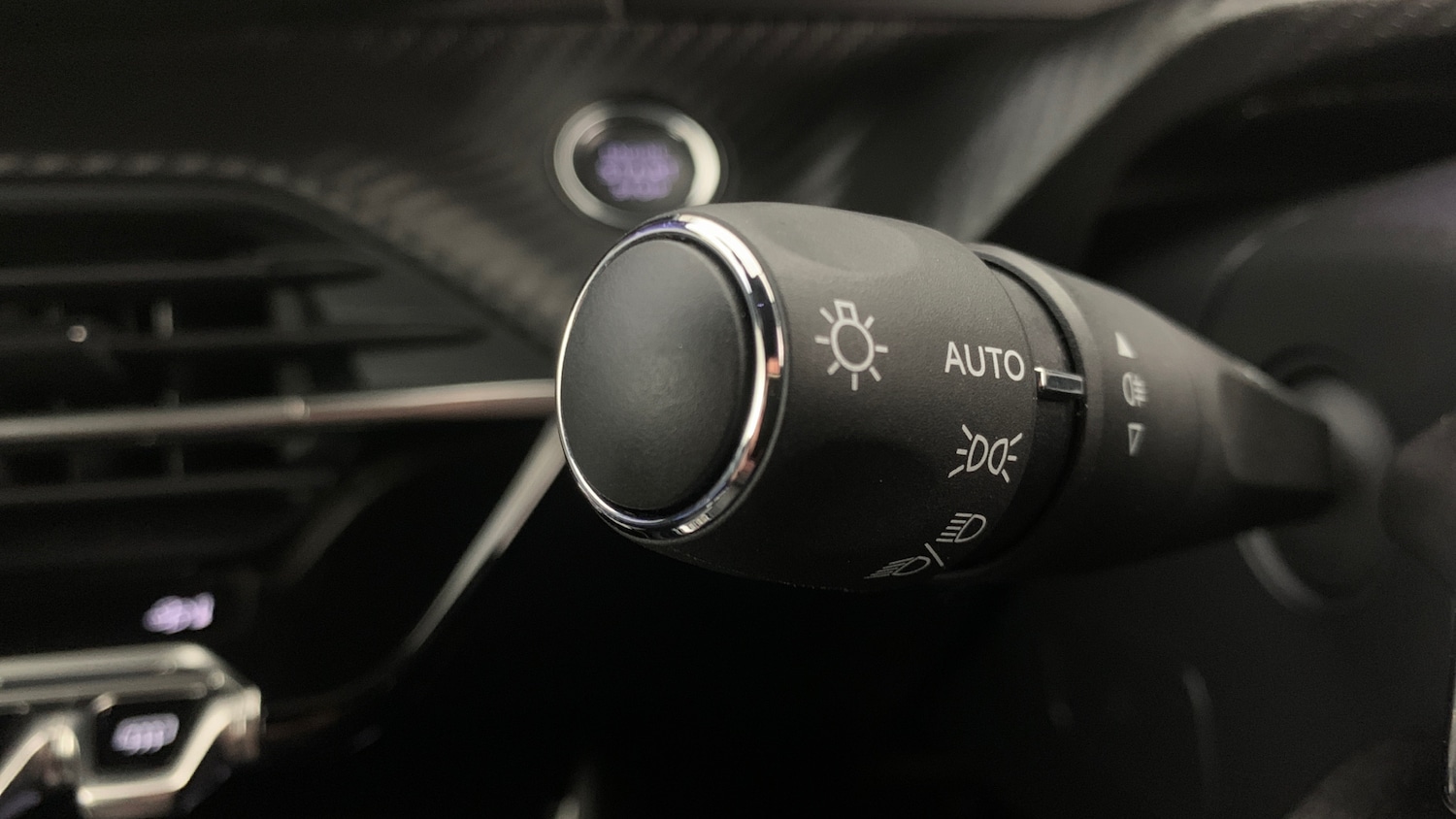 Used Peugeot 2008 2024 for sale - 77110081: Photo 36