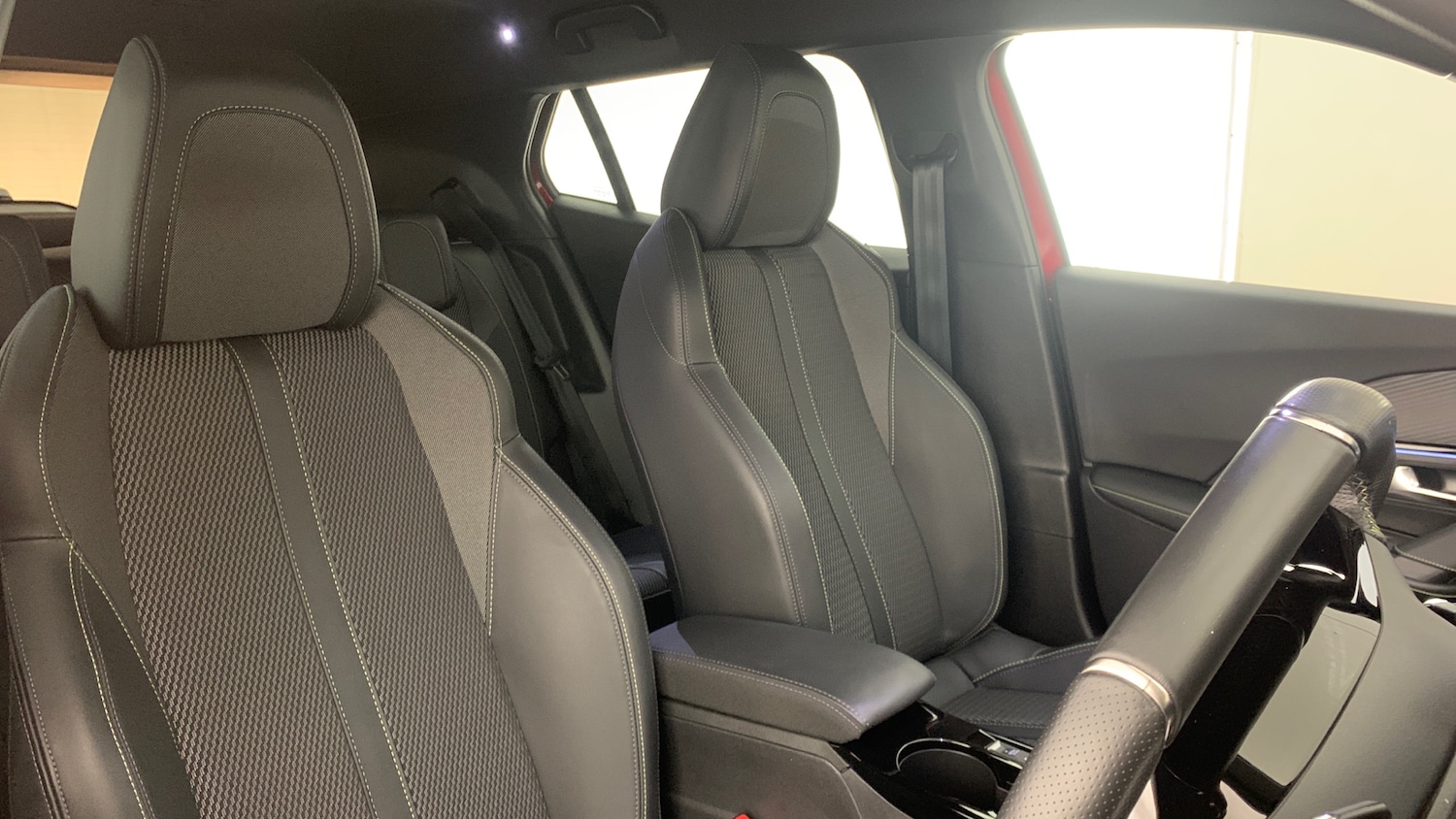 Used Peugeot 2008 2024 for sale - 77110081: Photo 44