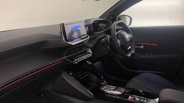 Used Peugeot 208 2024 for sale - 76168064: Photo 2
