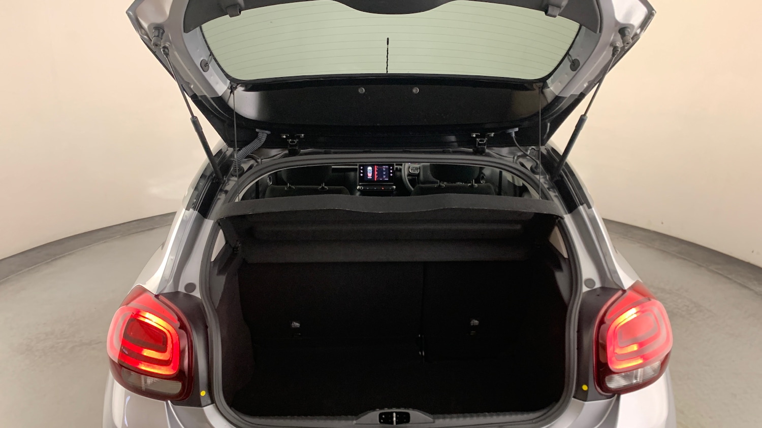 Used Citroen C3 2024 for sale - 76486443: Photo 5