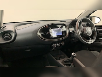 Used Toyota Aygo X 2023 for sale - 78753500: Photo