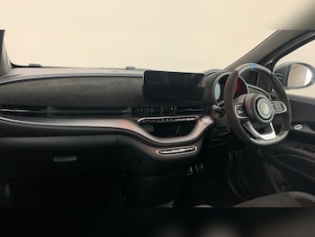 Used Abarth 500 2024 for sale - 79076782: Photo
