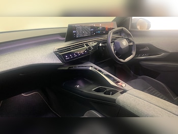 Used Peugeot 5008 2024 for sale - 77551333: Photo