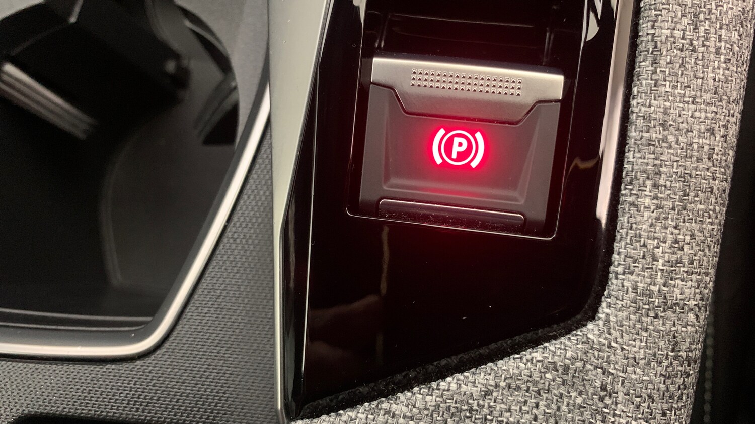 Used Peugeot 5008 2024 for sale - 77551333: Photo 32