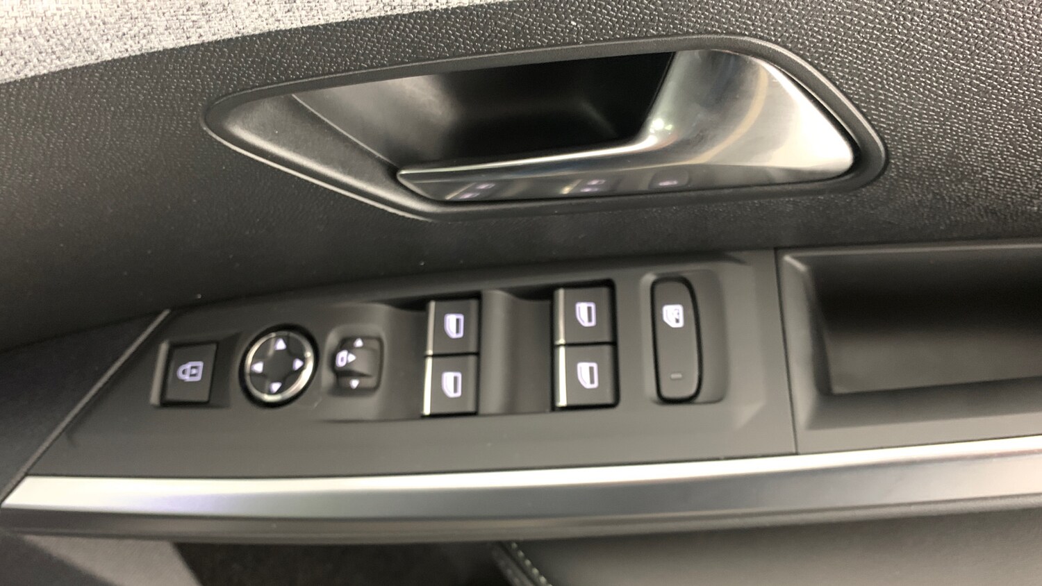 Used Peugeot 5008 2024 for sale - 77551333: Photo 42