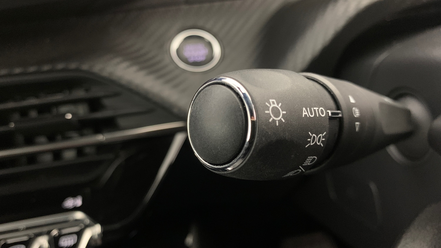 Used Peugeot 2008 2024 for sale - 76486419: Photo 35