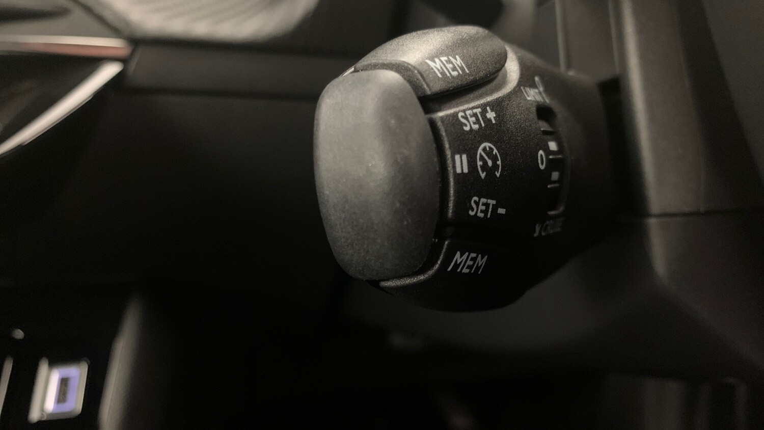 Used Peugeot 2008 2024 for sale - 76486419: Photo 37