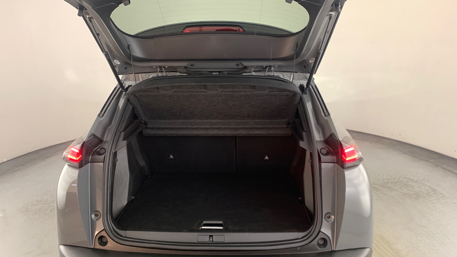 Used Peugeot 2008 2024 for sale - 76486419: Photo 5