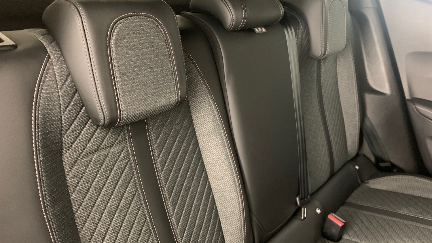 Used Peugeot 2008 2024 for sale - 76486419: Photo 7