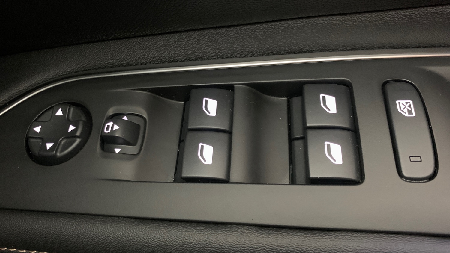 Used Peugeot 5008 2024 for sale - 76621456: Photo 39