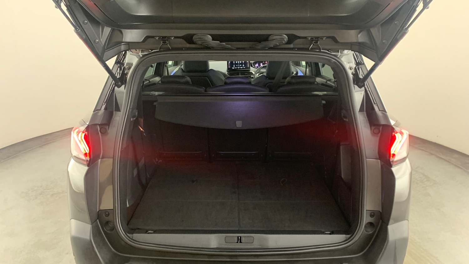 Used Peugeot 5008 2024 for sale - 76228711: Photo 5