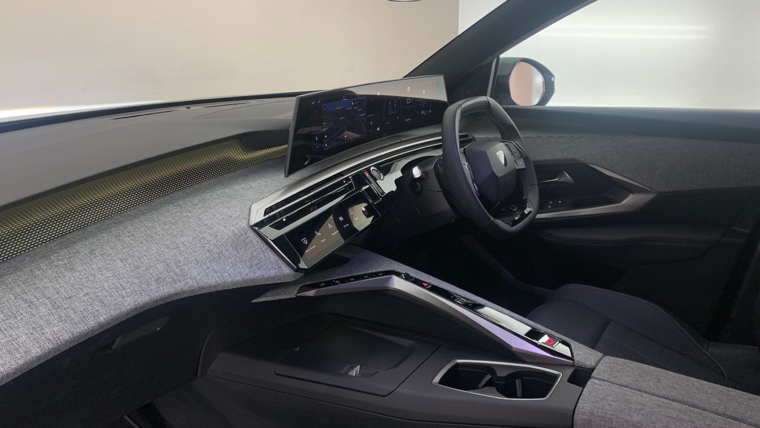 Used Peugeot 5008 2025 for sale - 76139417: Photo 2