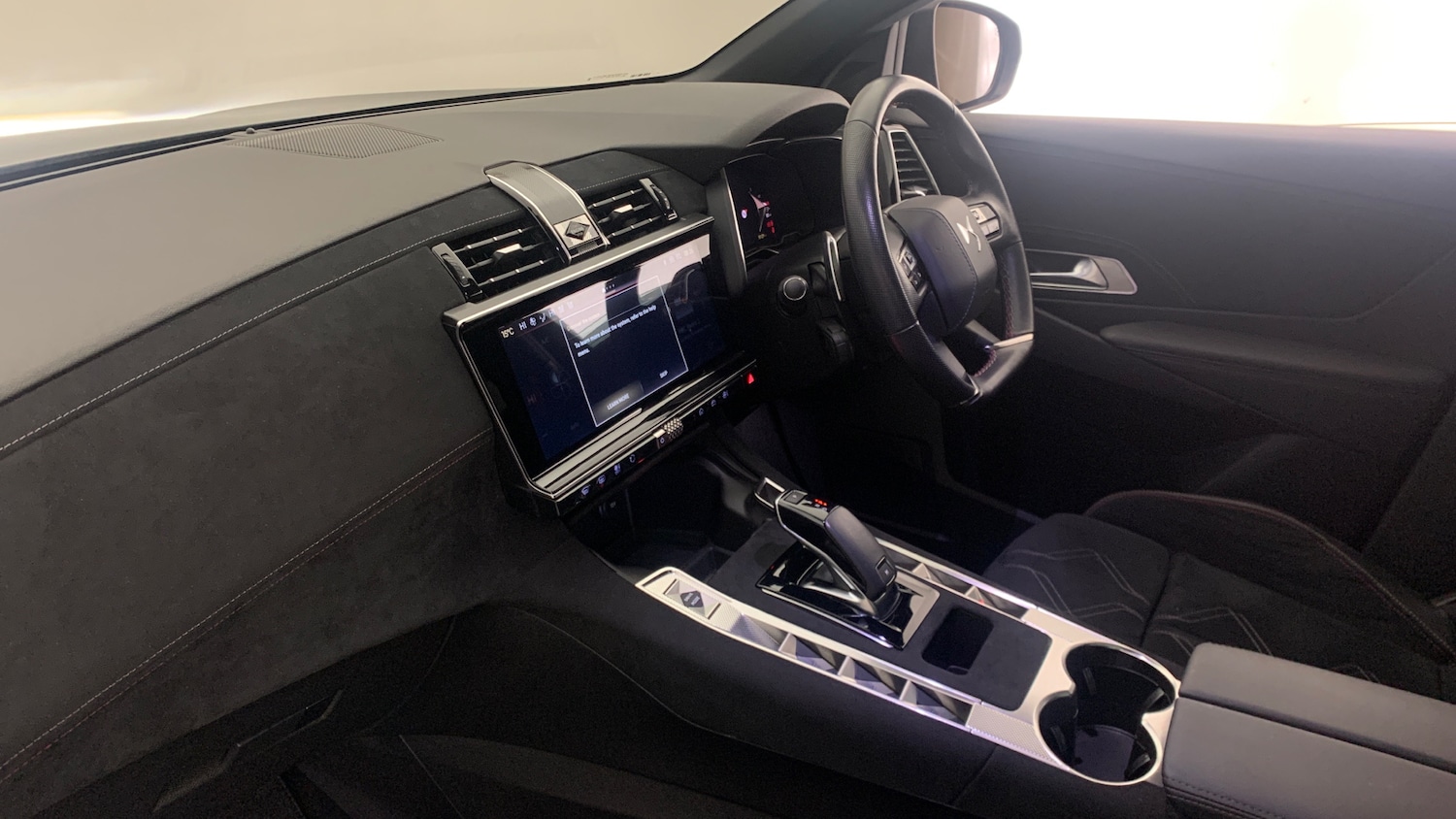 Used DS Automobiles DS 7 2024 for sale - 77192794: Photo 2