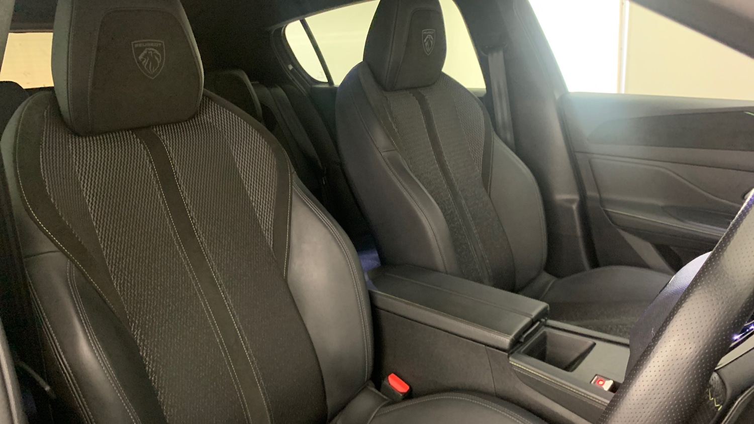 Used Peugeot 308 2024 for sale - 77042317: Photo 44