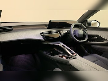 Used Peugeot 3008 2025 for sale - 79442472: Photo