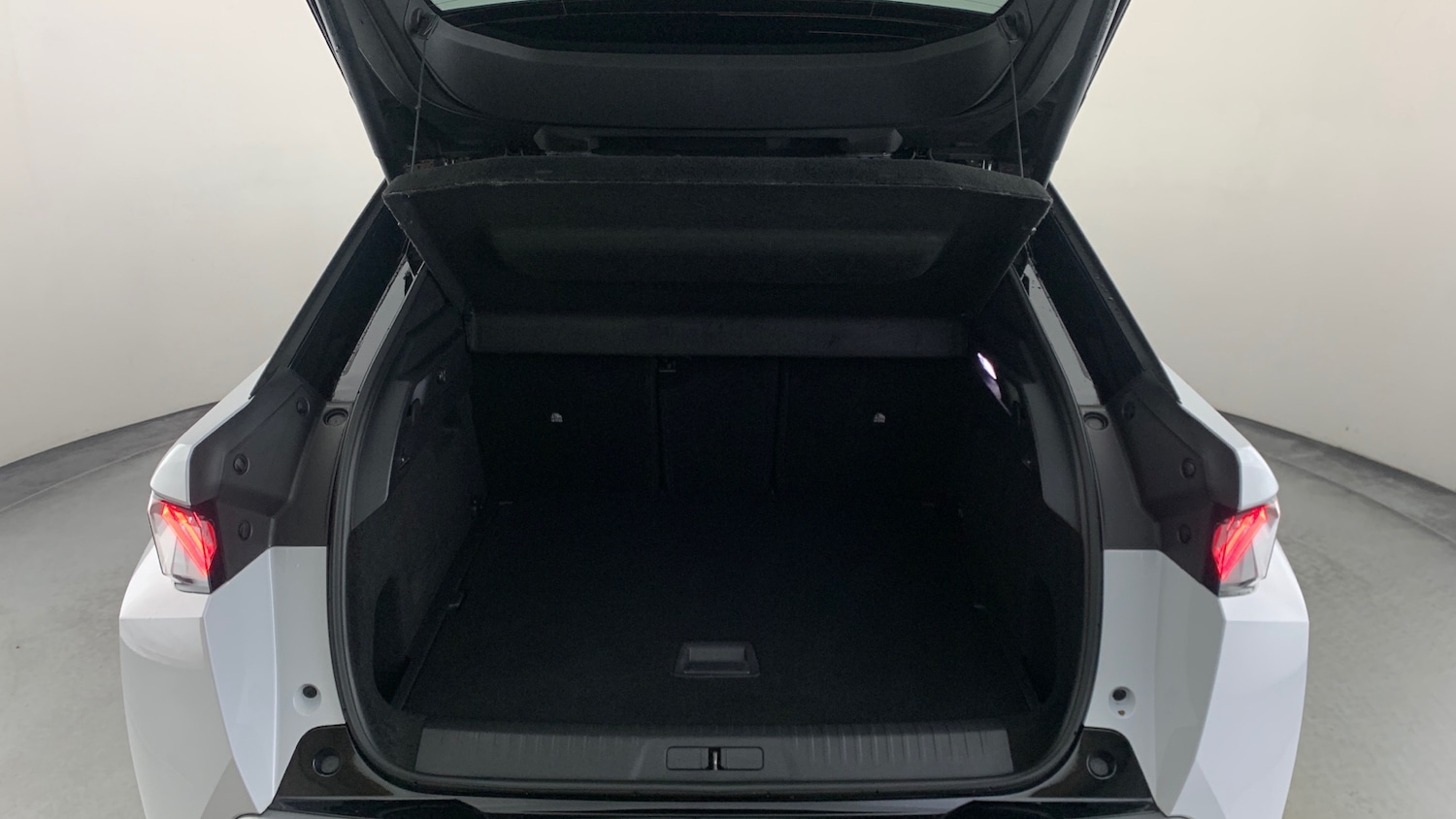 Used Peugeot 3008 2024 for sale - 76621403: Photo 5