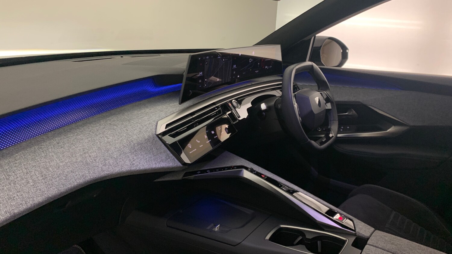 Used Peugeot 3008 2024 for sale - 76621467: Photo 2