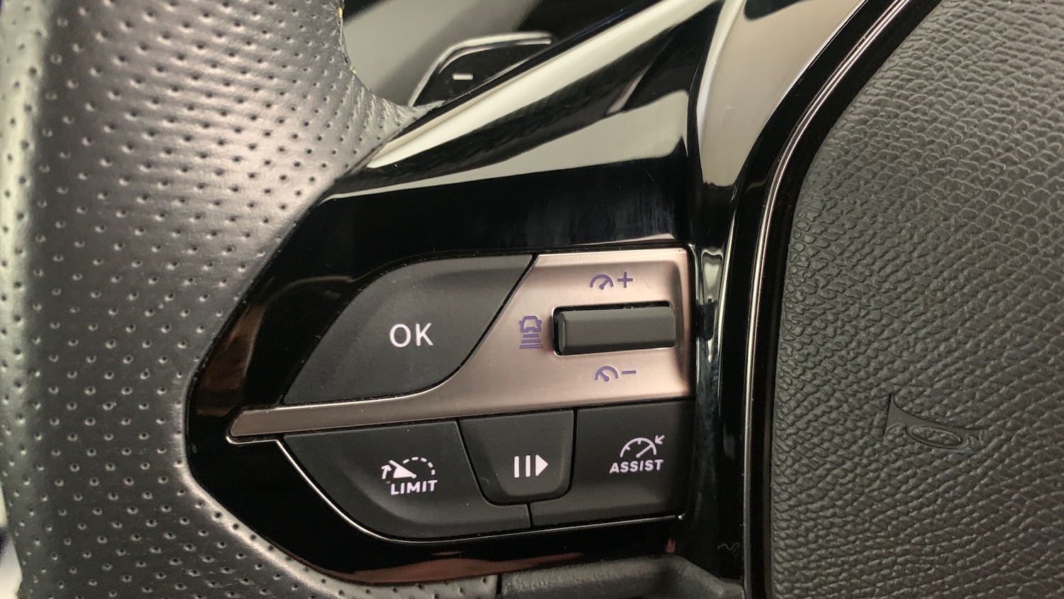 Used Peugeot 408 2024 for sale - 76474340: Photo 19