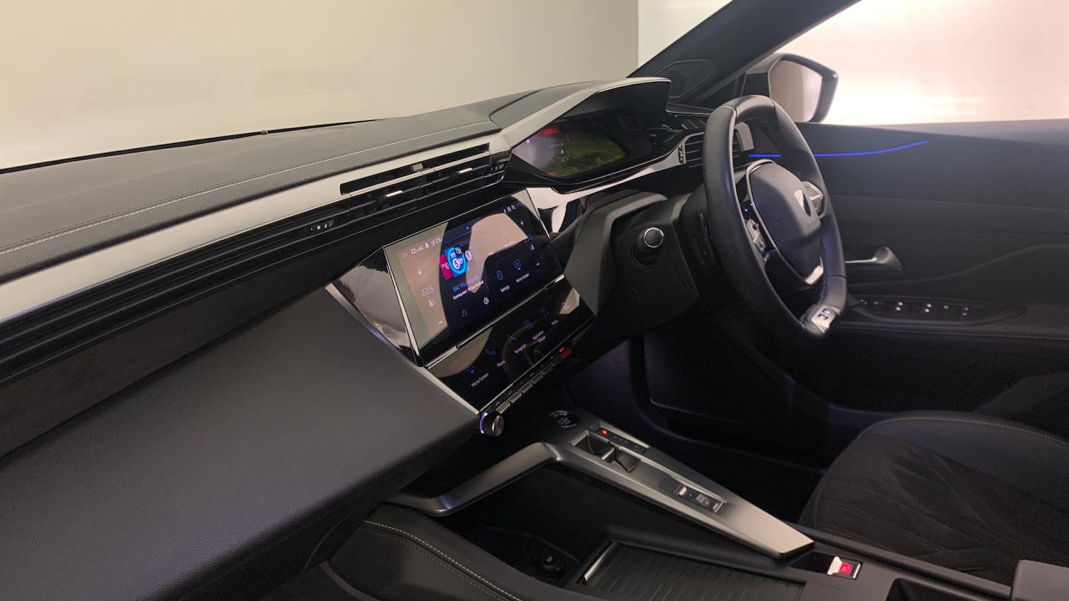 Used Peugeot 408 2024 for sale - 76474340: Photo 2