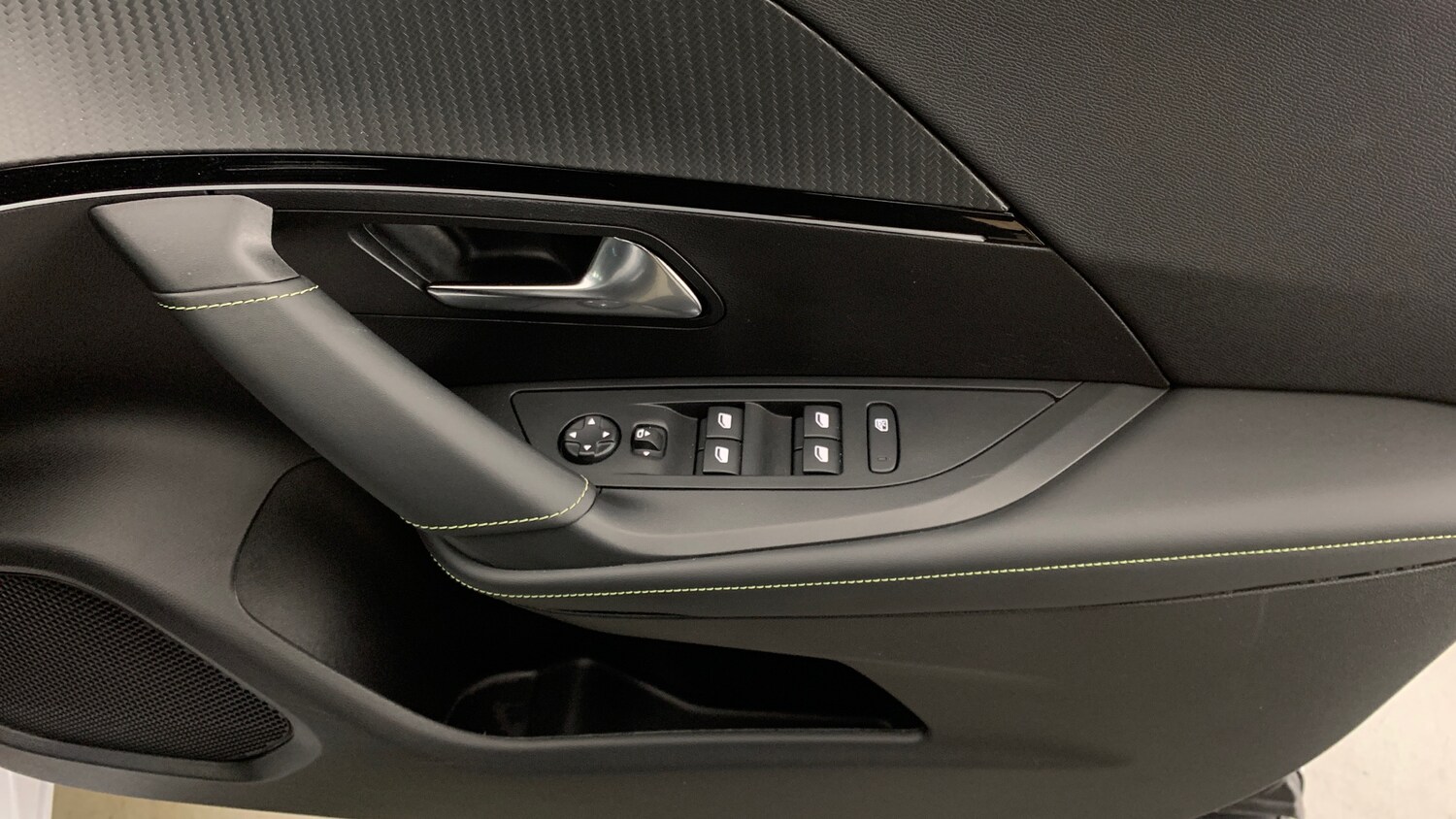 Used Peugeot 2008 2024 for sale - 77497973: Photo 41