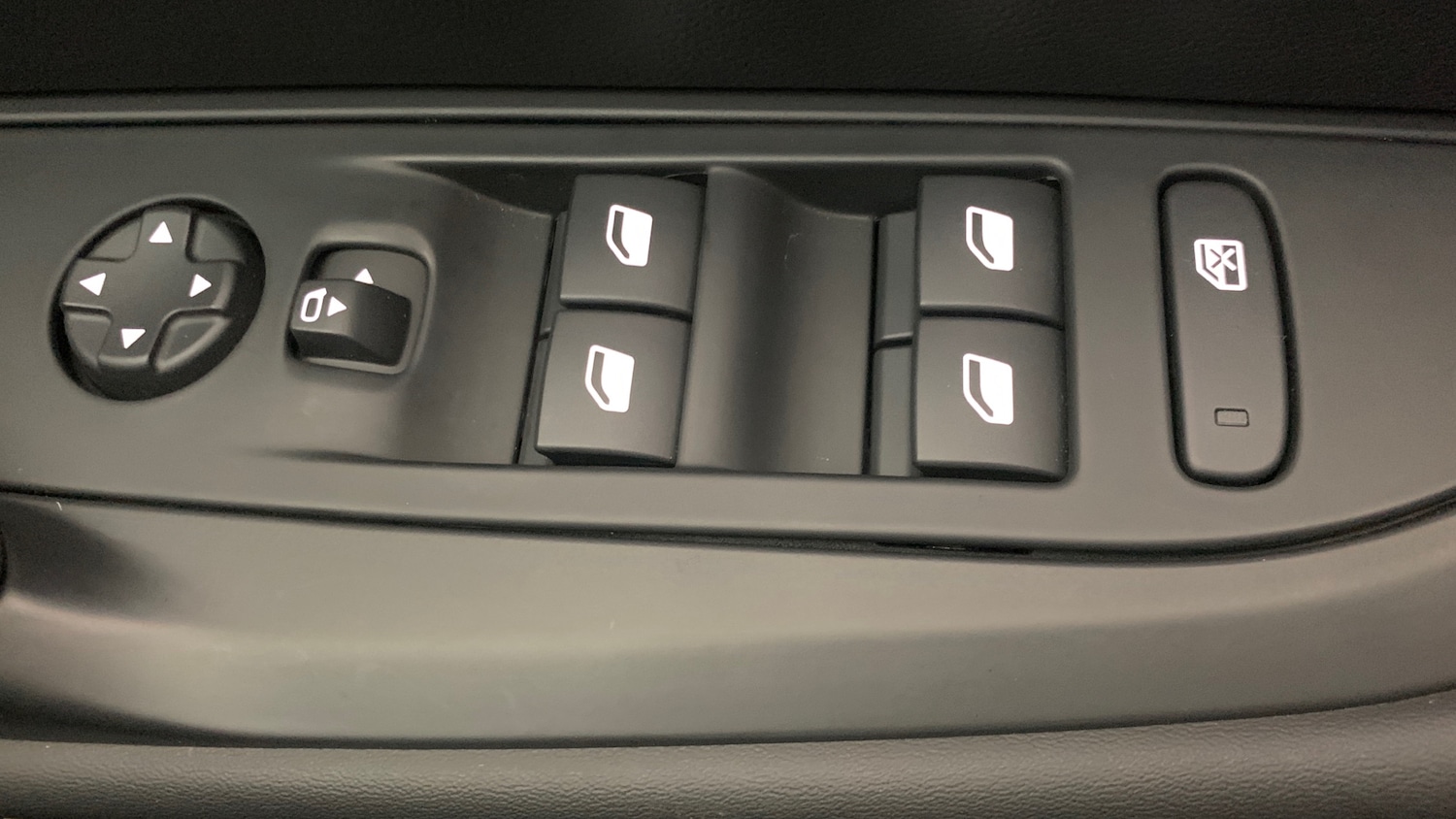 Used Peugeot 208 2024 for sale - 76410167: Photo 37