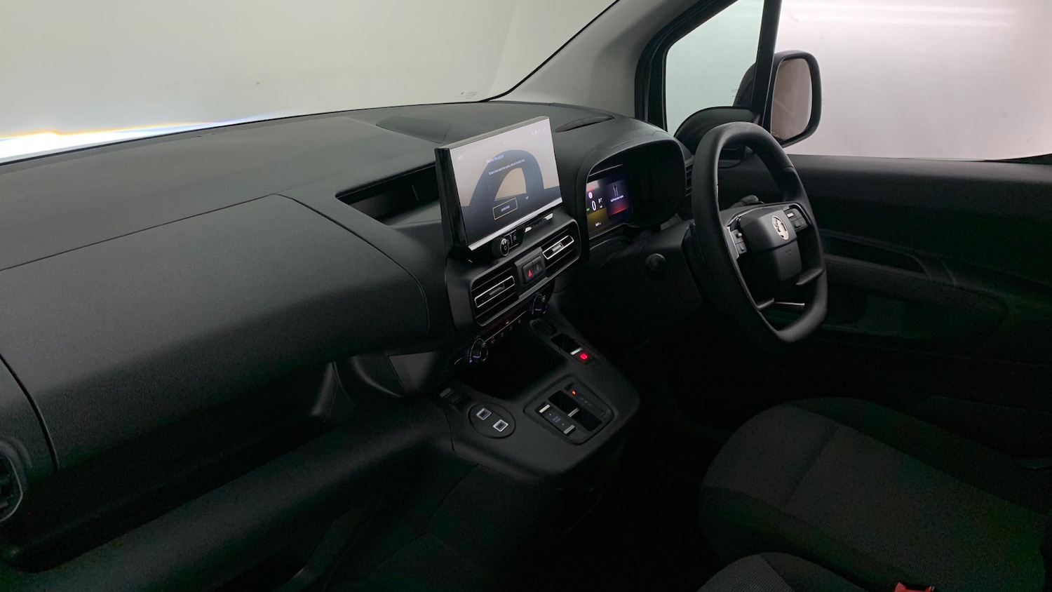 Used Vauxhall Combo 2024 for sale - 78102281: Photo 2