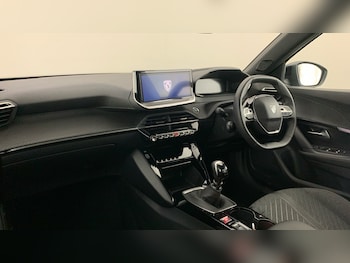 Used Peugeot 2008 2025 for sale - 79026784: Photo
