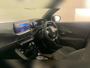 Used Peugeot 2008 2025 for sale - 79646940: Photo