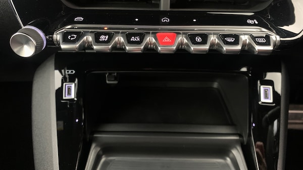 Used Peugeot 208 2025 for sale - 76327698: Photo 30