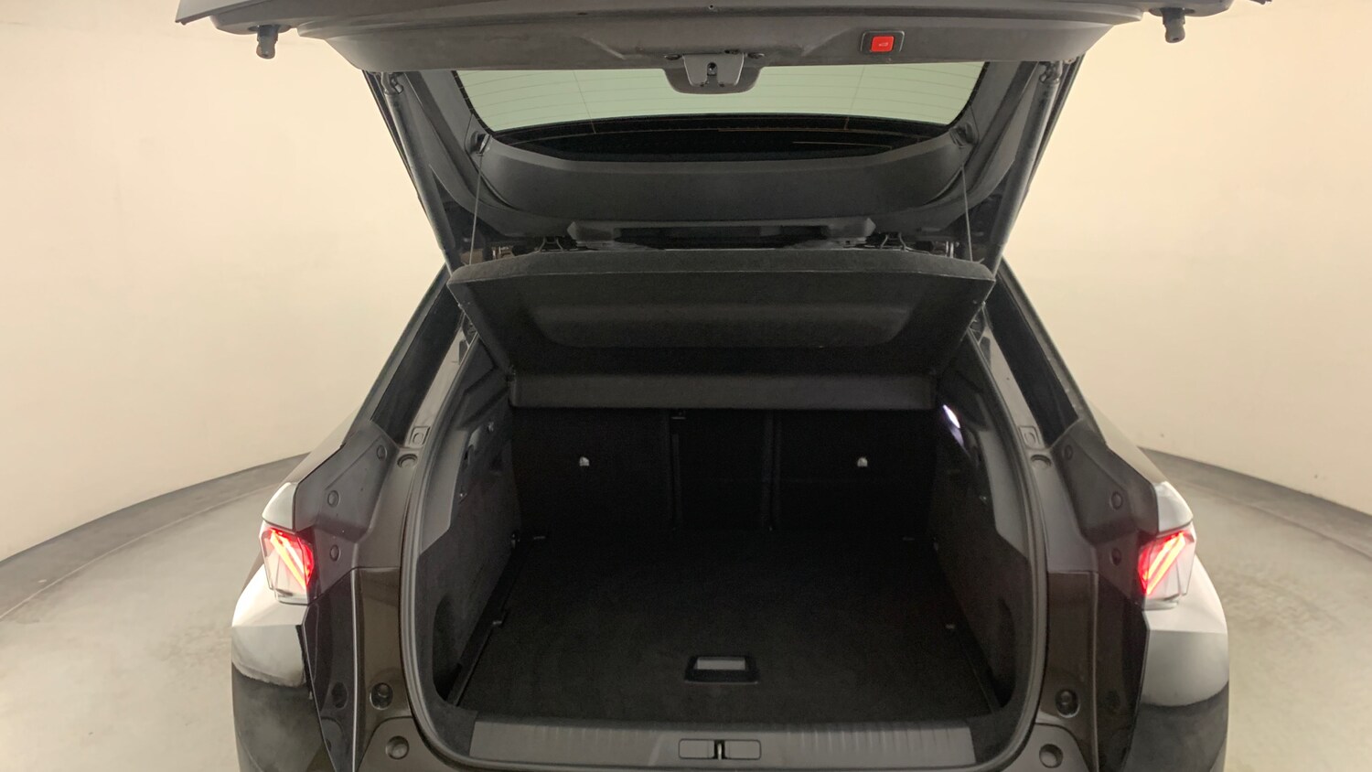 Used Peugeot 3008 2025 for sale - 76350358: Photo 5