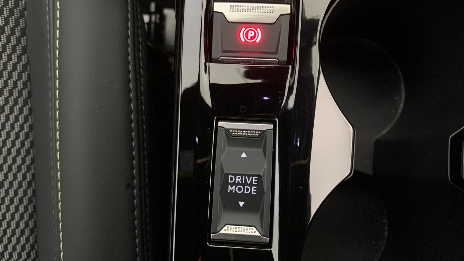 Used Peugeot 2008 2025 for sale - 76586378: Photo 32