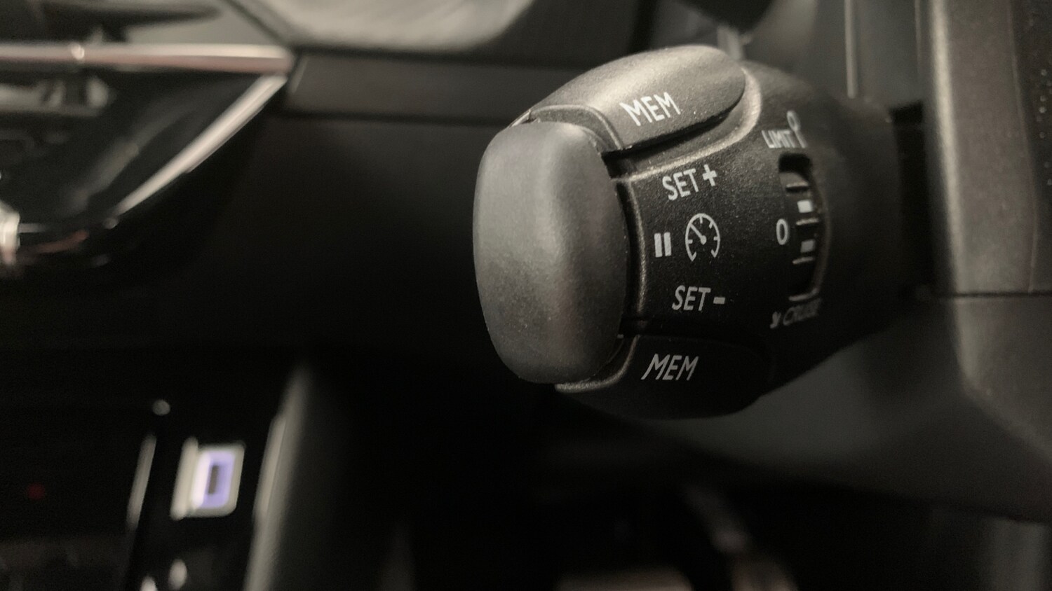 Used Peugeot 2008 2025 for sale - 76586378: Photo 37