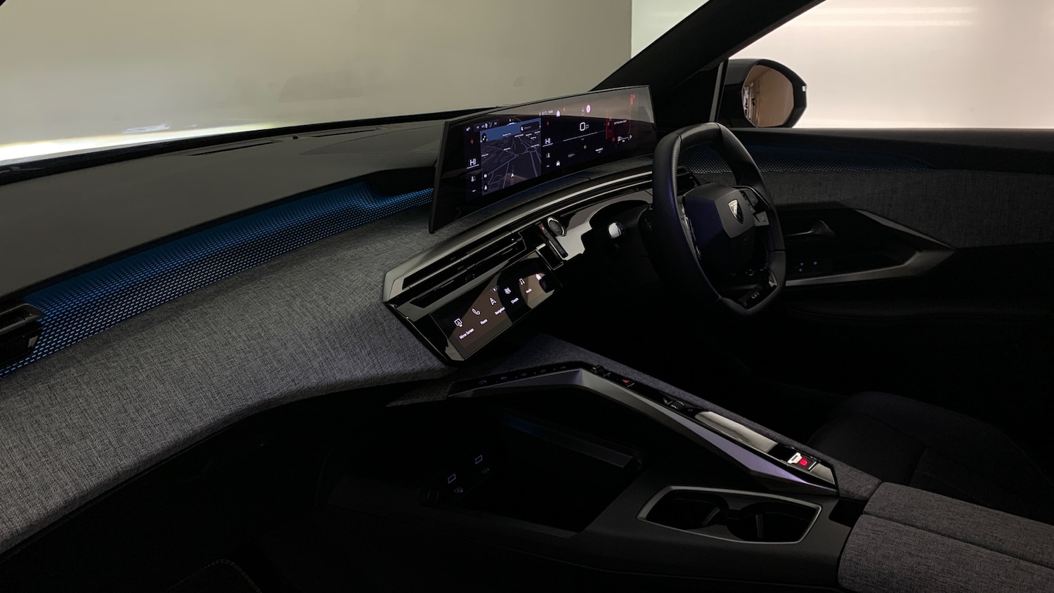 Used Peugeot 3008 2025 for sale - 76647063: Photo 2