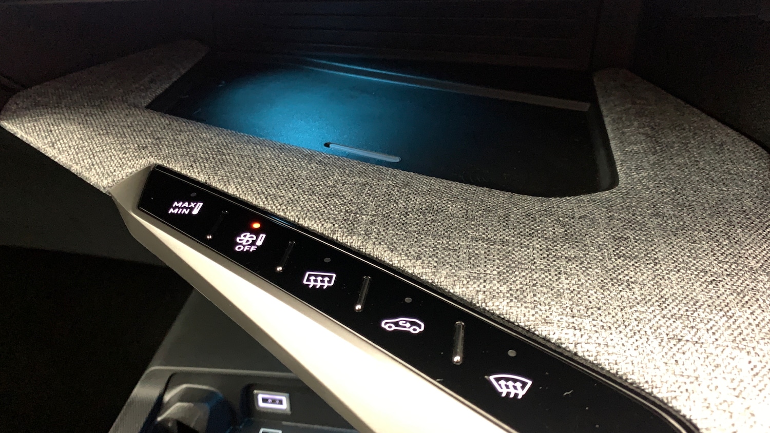 Used Peugeot 3008 2025 for sale - 76647063: Photo 32