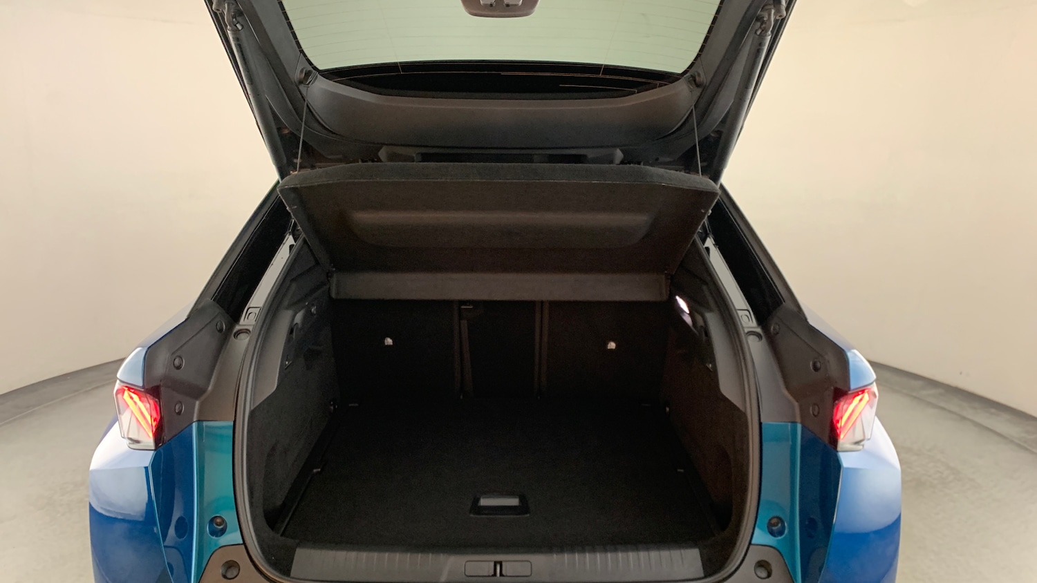 Used Peugeot 3008 2025 for sale - 76647063: Photo 5