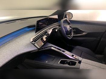 Used Peugeot 5008 2025 for sale - 78048801: Photo