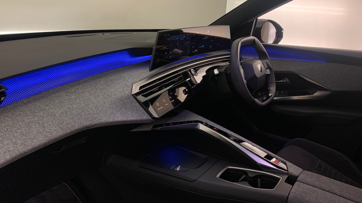 Used Peugeot 5008 2024 for sale - 76621457: Photo 2