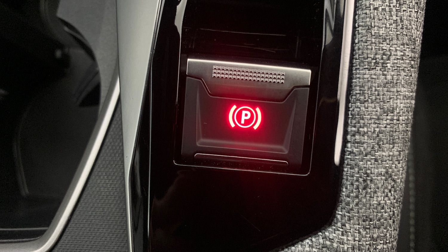 Used Peugeot 5008 2024 for sale - 76621457: Photo 35