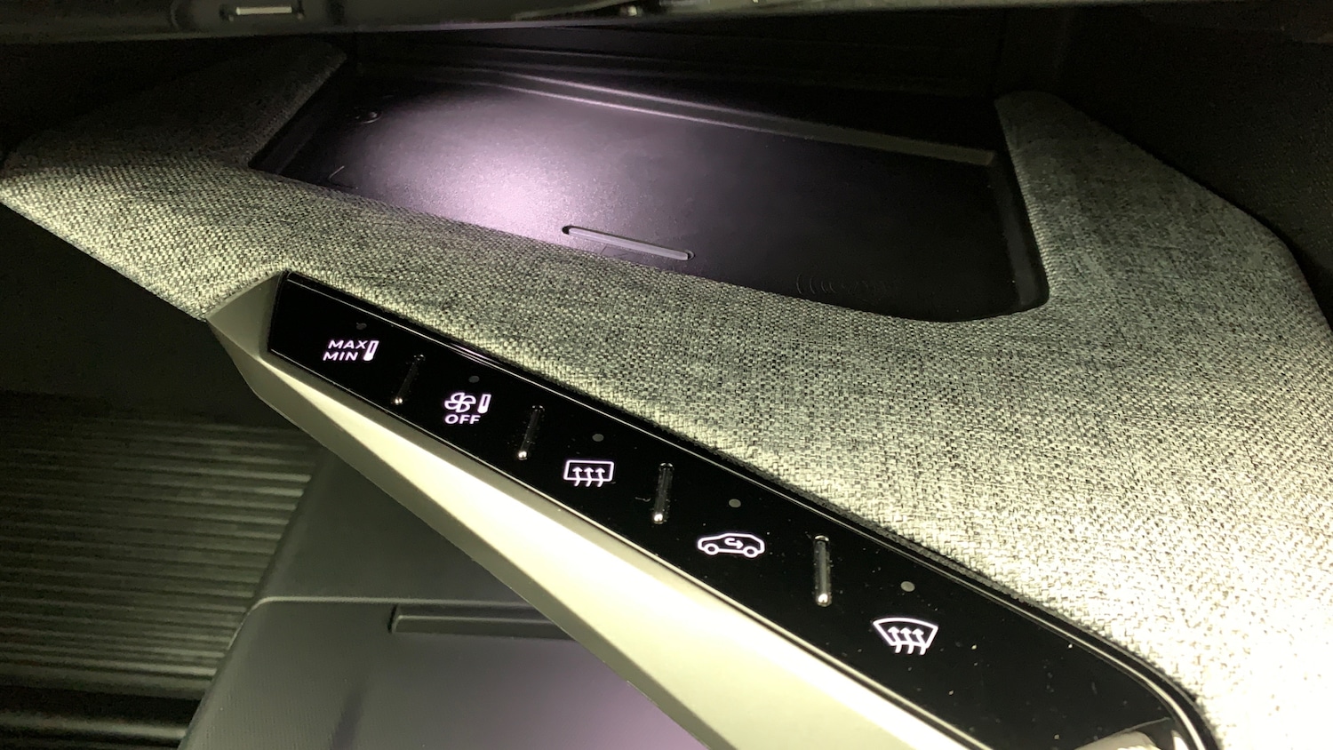 Used Peugeot 3008 2024 for sale - 77042326: Photo 32