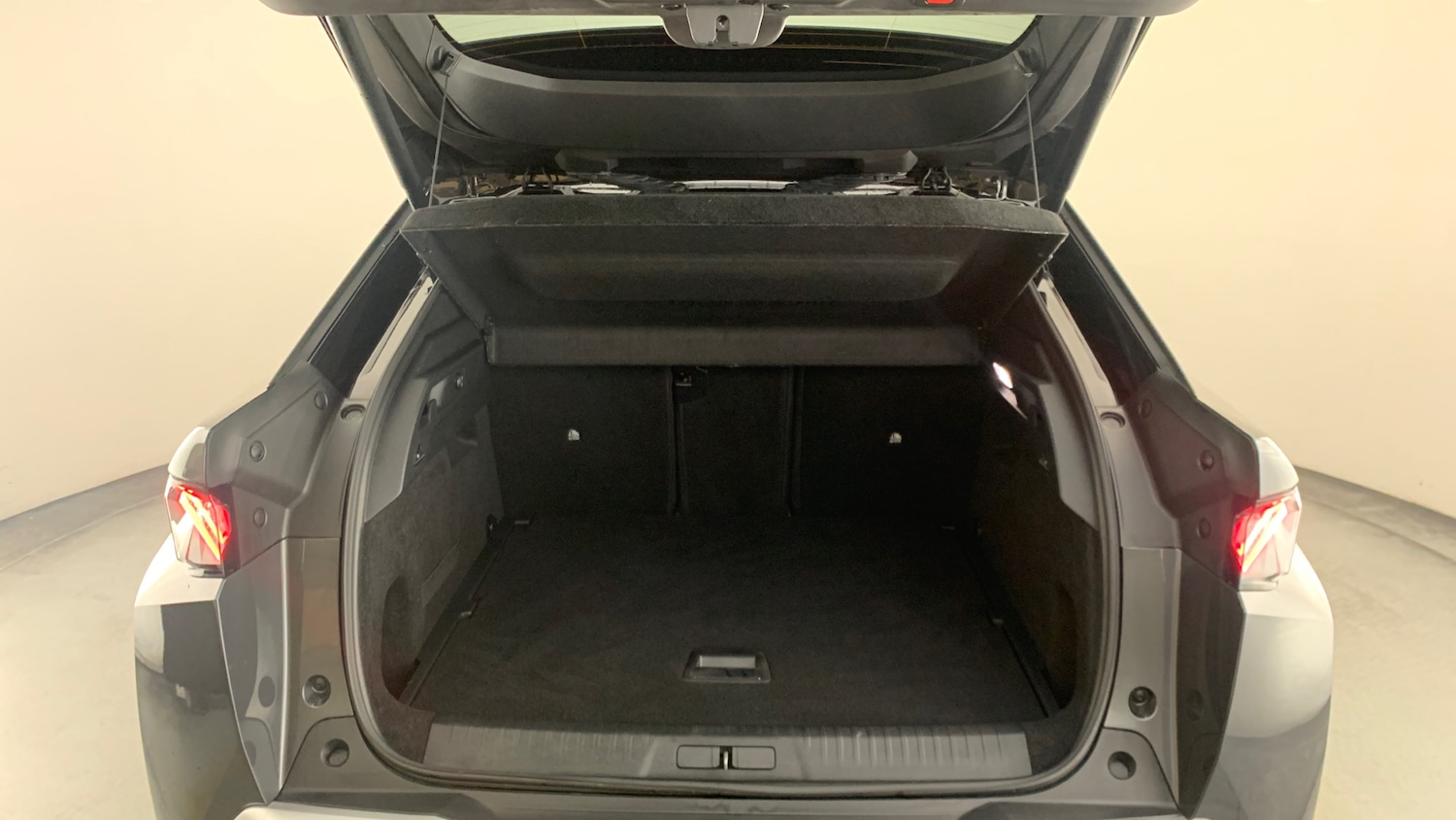 Used Peugeot 3008 2024 for sale - 76621461: Photo 5