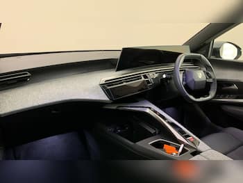 Used Peugeot 5008 2025 for sale - 79846677: Photo