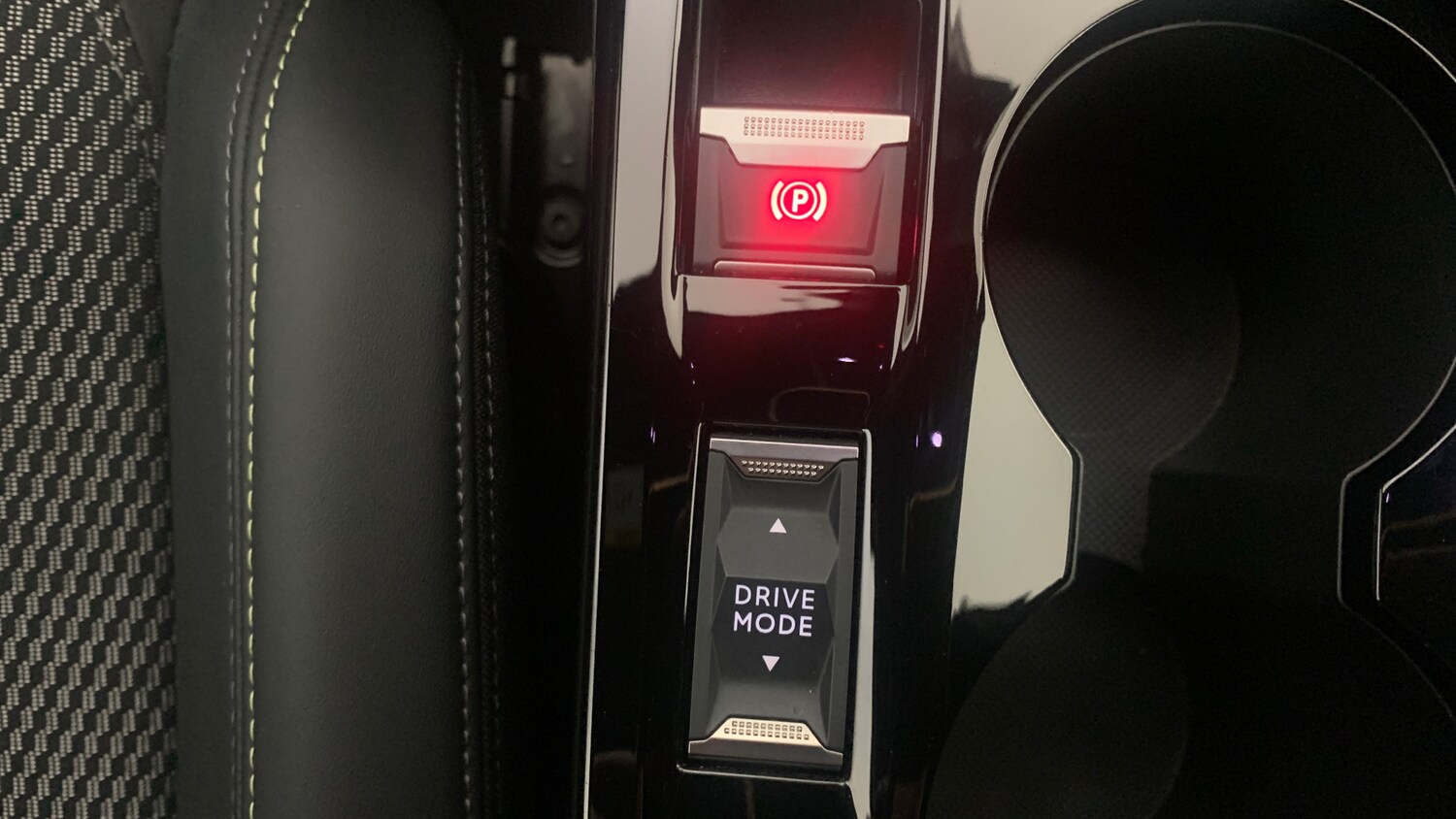 Used Peugeot 2008 2023 for sale - 76271392: Photo 31