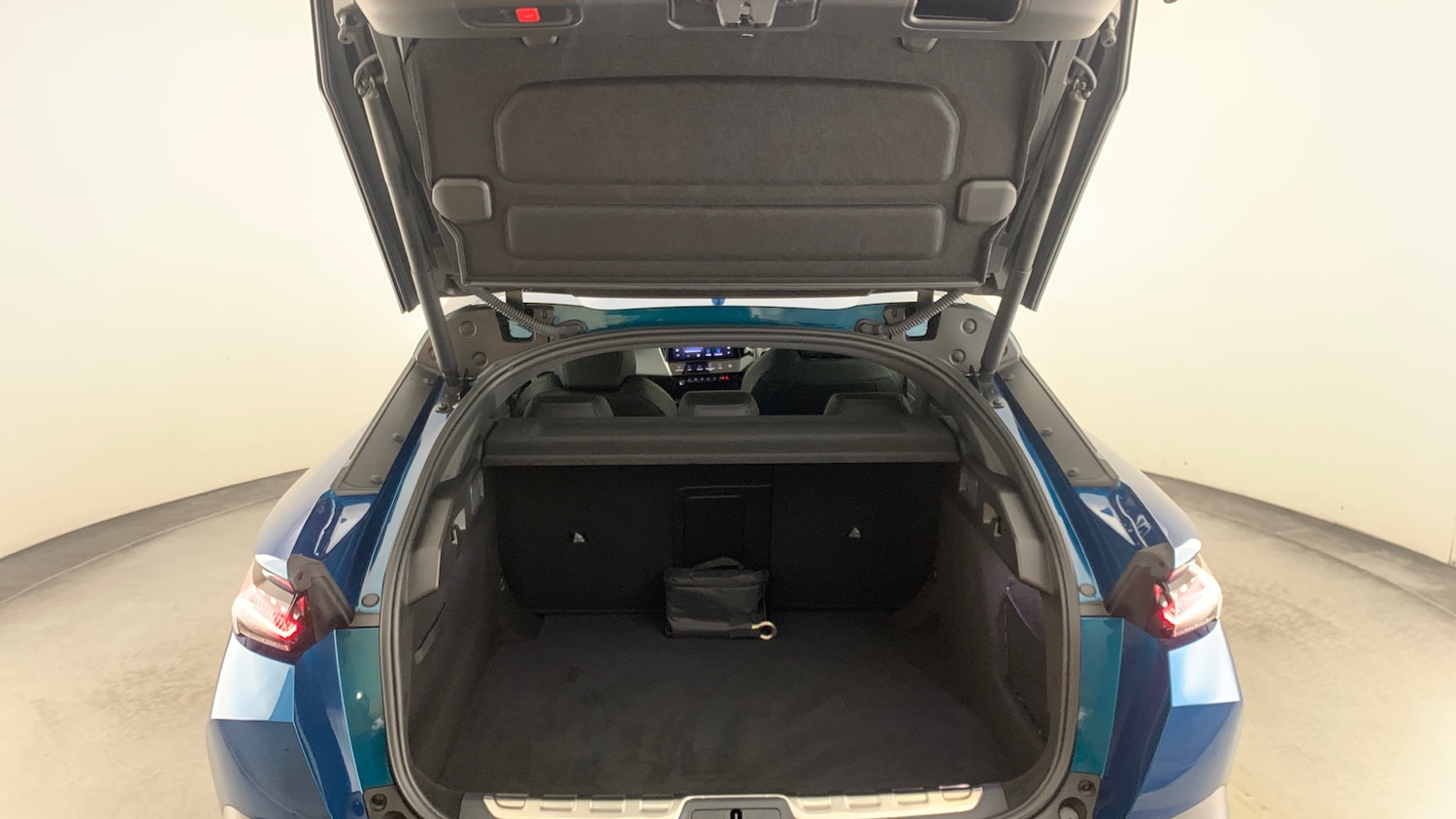 Used Peugeot 408 2025 for sale - 77042318: Photo 6